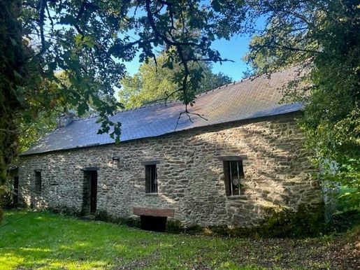 Maison 2 pièces 63 m² · à Collorec · 63 m² · 211 000 €