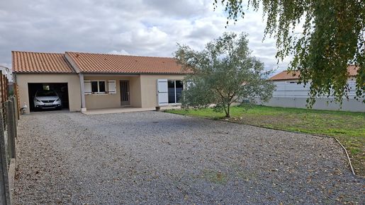 Maison 4 pièces 88 m² · à Surgères · 88 m² · 237 000 €