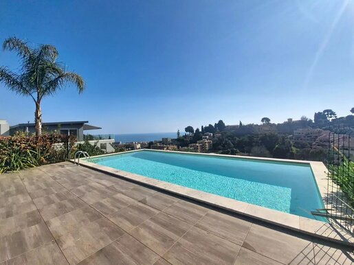 Appartement 2 pièces 42 m² · à Roquebrune-Cap-Martin · 42 m² · 350 000 €