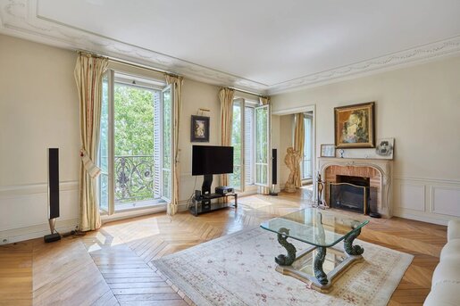 Appartement 4 pièces 111 m² · à Paris 4ème · 111 m² · 2 350 000 €
