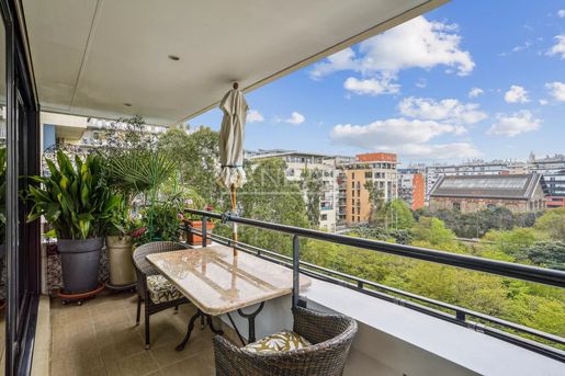Appartement 5 pièces 135 m² · à Paris 17ème · 135 m² · 1 190 000 €