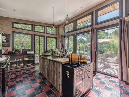 Maison 4 pièces 121 m² · à Vidauban · 121 m² · 648 000 €