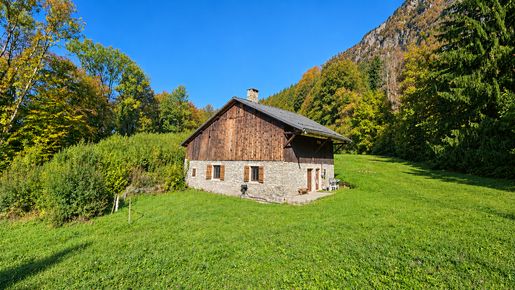 Maison 5 pièces 122 m² · à Taninges (praz de Lys - Sommand) · 122 m² · 395 000 €