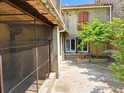 Maison 6 pièces 163 m² · à Azille · 163 m² · 122 000 €