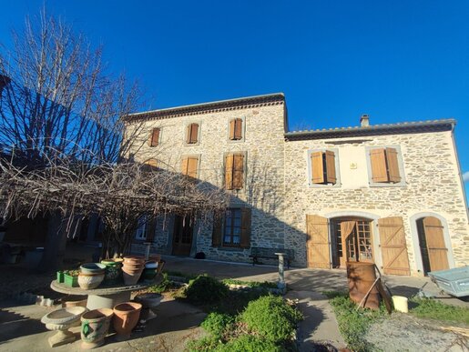 Maison 8 pièces 197 m² · à Rieux-Minervois · 197 m² · 250 000 €