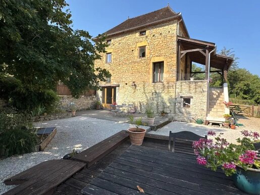 Maison 5 pièces 112 m² · à Cazals · 112 m² · 274 300 €
