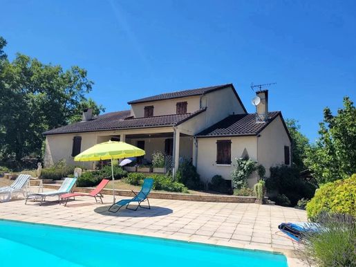 Maison 7 pièces 180 m² · à Labastide-Marnhac · 180 m² · 328 500 €