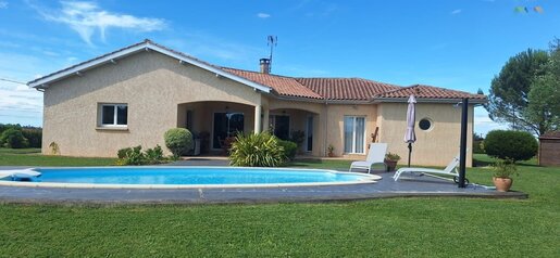 Maison 8 pièces 174 m² · à Mirande · 174 m² · 388 500 €