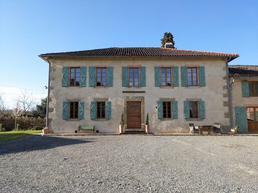 Maison 16 pièces 600 m² · à L'Isle-en-Dodon · 600 m² · 849 000 €
