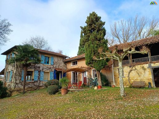 Maison 9 pièces 255 m² · à Boulogne-sur-Gesse · 255 m² · 399 000 €