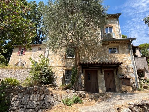 Maison 6 pièces 140 m² · à Vence · 140 m² · 1 350 000 €