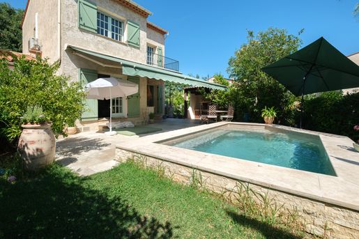 Maison 4 pièces 147 m² · à Cagnes-sur-Mer · 147 m² · 720 000 €
