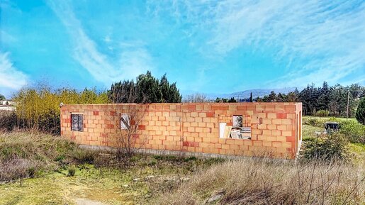 Terrain 2421 m² · à Saint-Sernin · 147 000 €