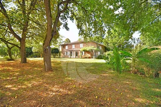 Maison 6 pièces 202 m² · à Réalville · 202 m² · 447 600 €