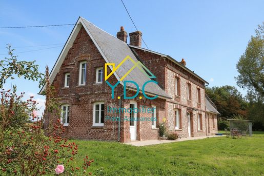 Maison 7 pièces 196 m² · à Héricourt-en-Caux · 196 m² · 414 500 €