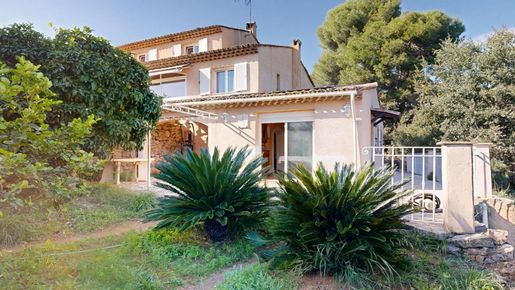 Maison 6 pièces 176 m² · à Antibes · 176 m² · 965 000 €