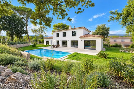 Maison 6 pièces 163 m² · à Roquefort-les-Pins · 163 m² · 1 360 000 €