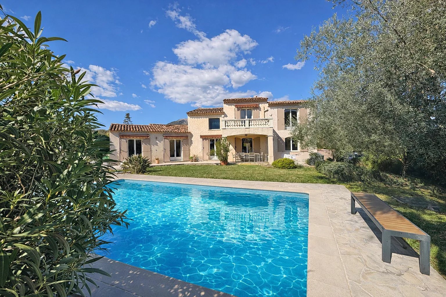 Maison à vendre, 175m², Roquefort-les-Pins