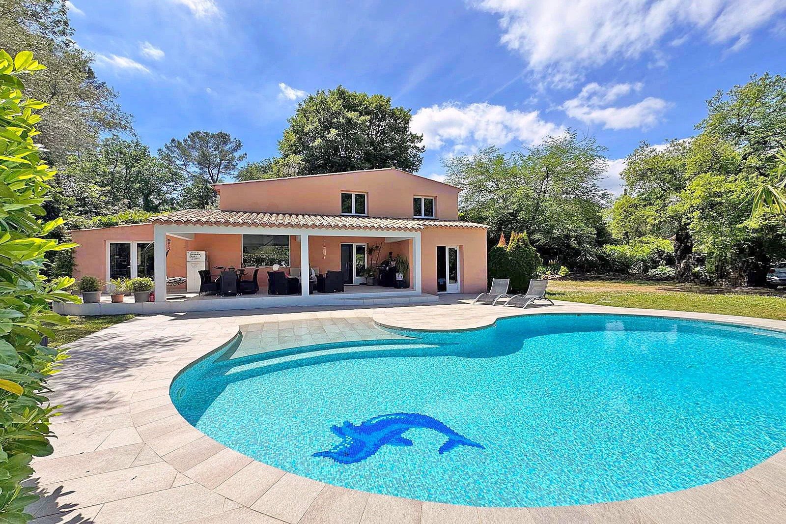 Maison à vendre, 114m², Roquefort-les-Pins