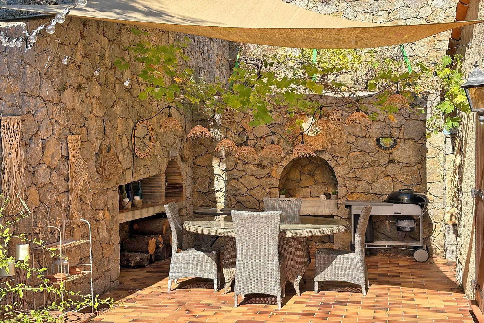 Maison à vendre, 136m², Spéracèdes