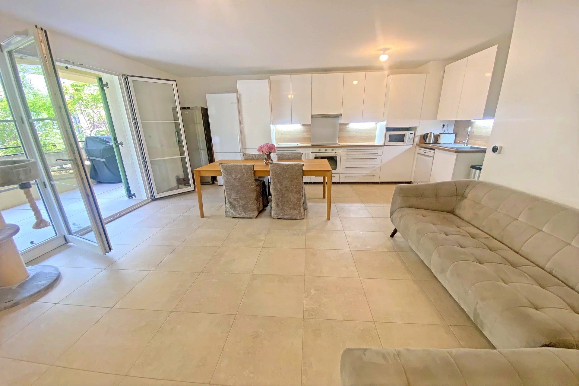 Appartement à vendre, 84m², Roquefort-les-Pins