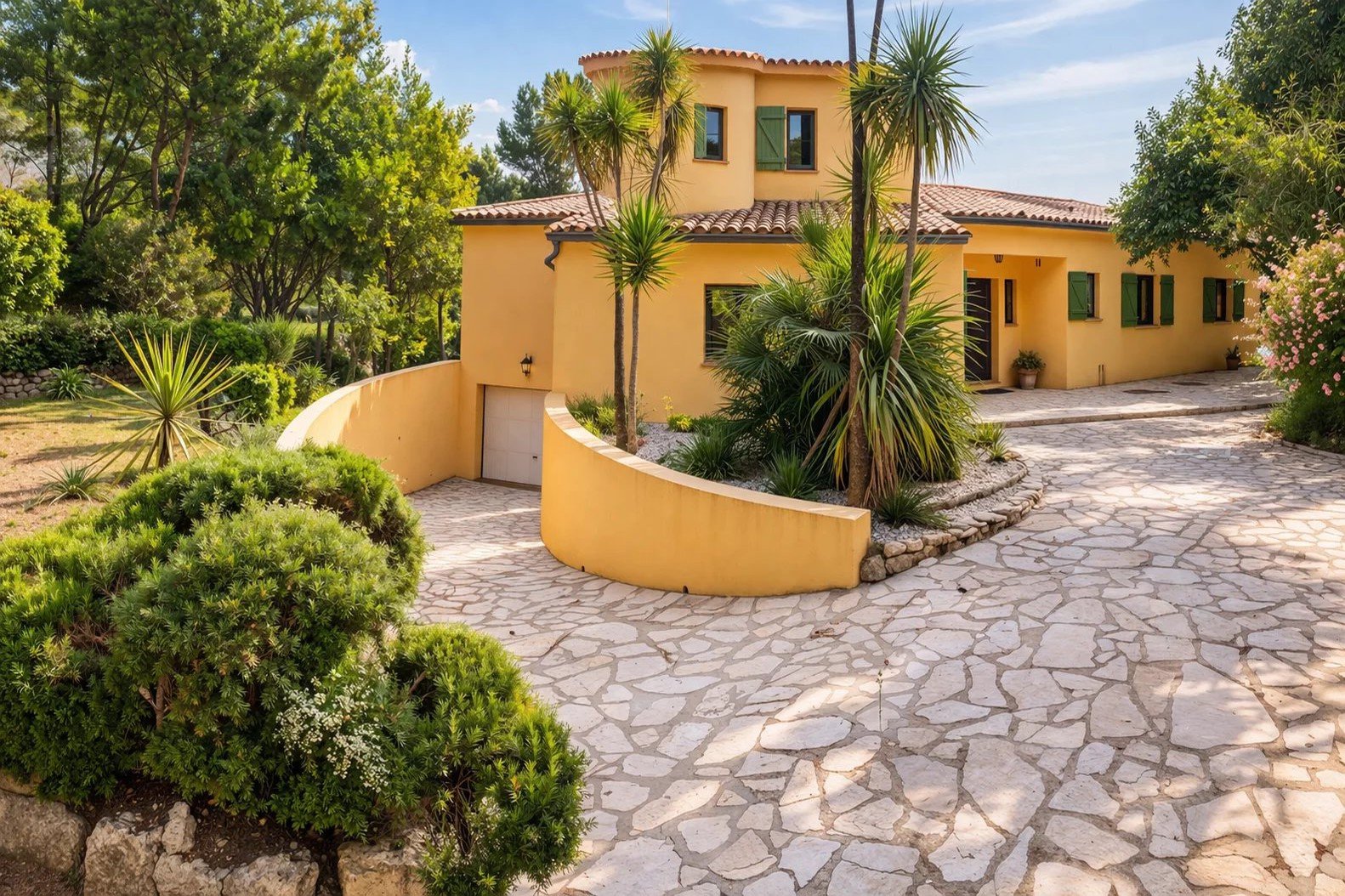 Maison à vendre, 216m², Le Rouret