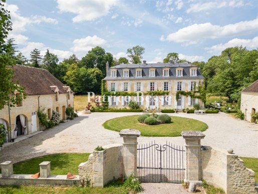 Maison 15 pièces 700 m² · à Argentan · 700 m² · 1 500 000 €