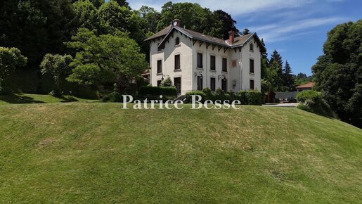 Maison 12 pièces 680 m² · à Saint-Bonnet-le-Château · 680 m² · 530 000 €