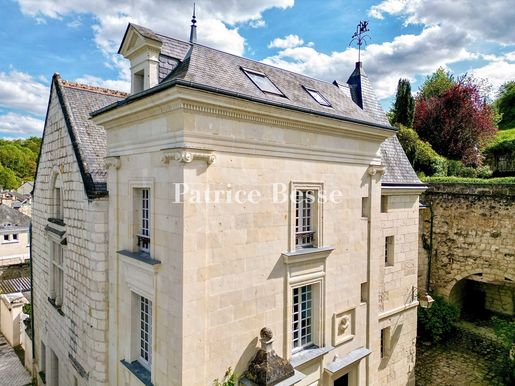 Maison 12 pièces 470 m² · à Montsoreau · 470 m² · 1 175 000 €
