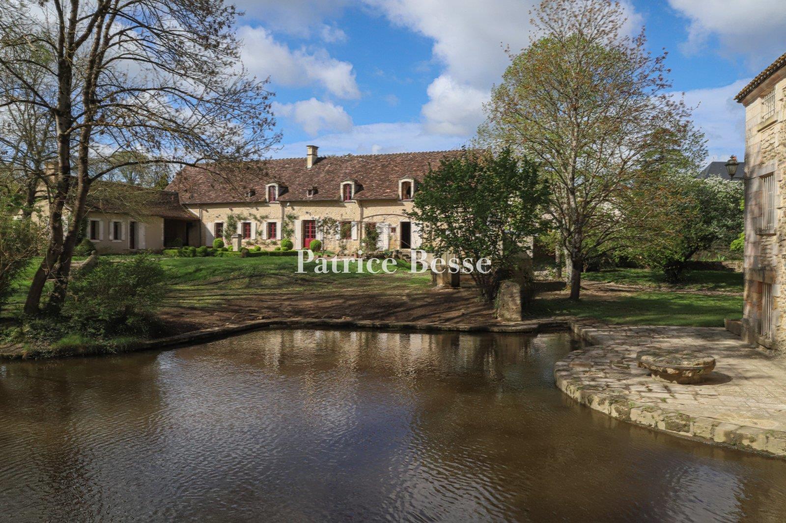 Maison à vendre, 740m², Poitiers
