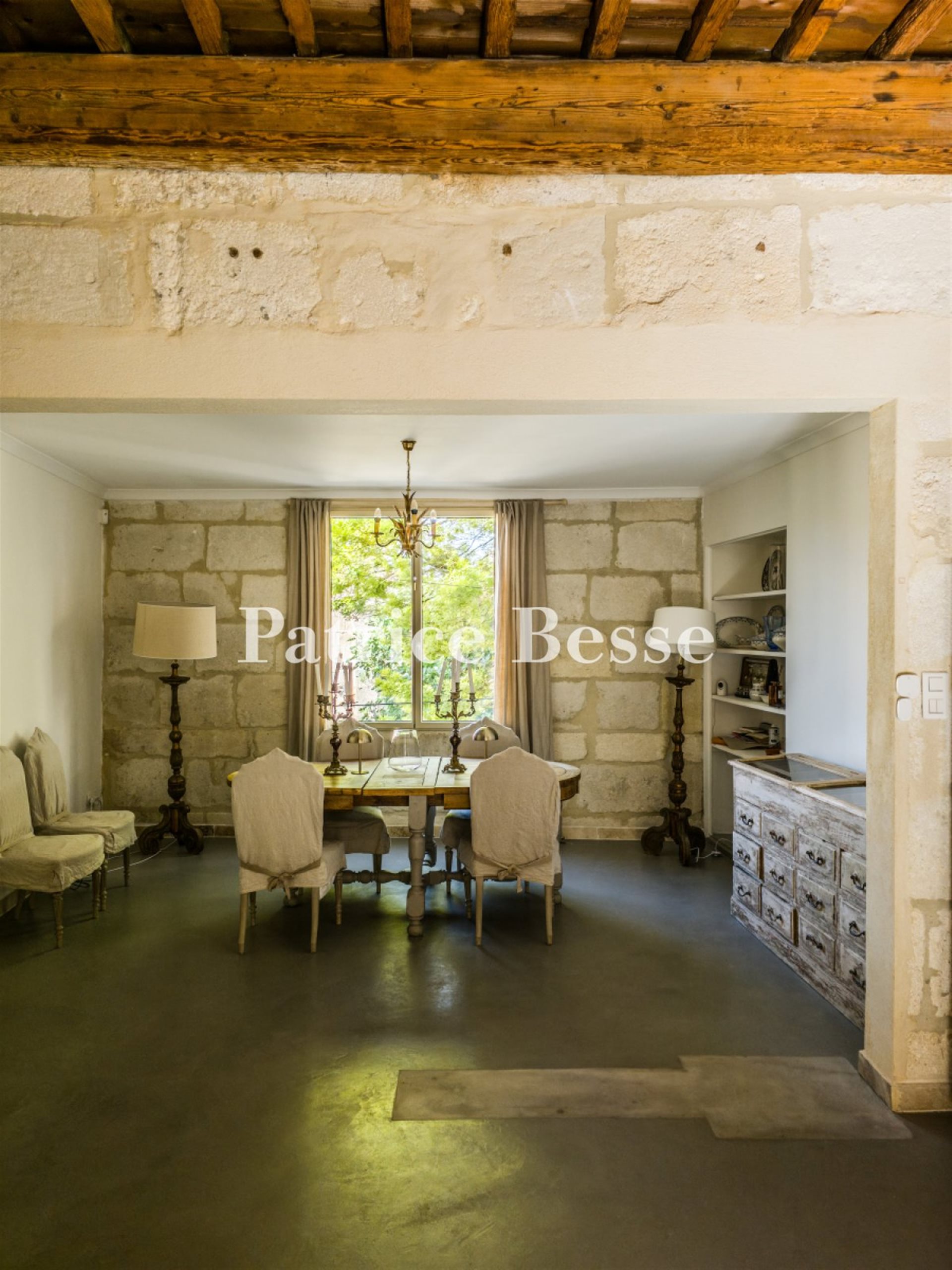 Maison à vendre, 300m², Montfrin