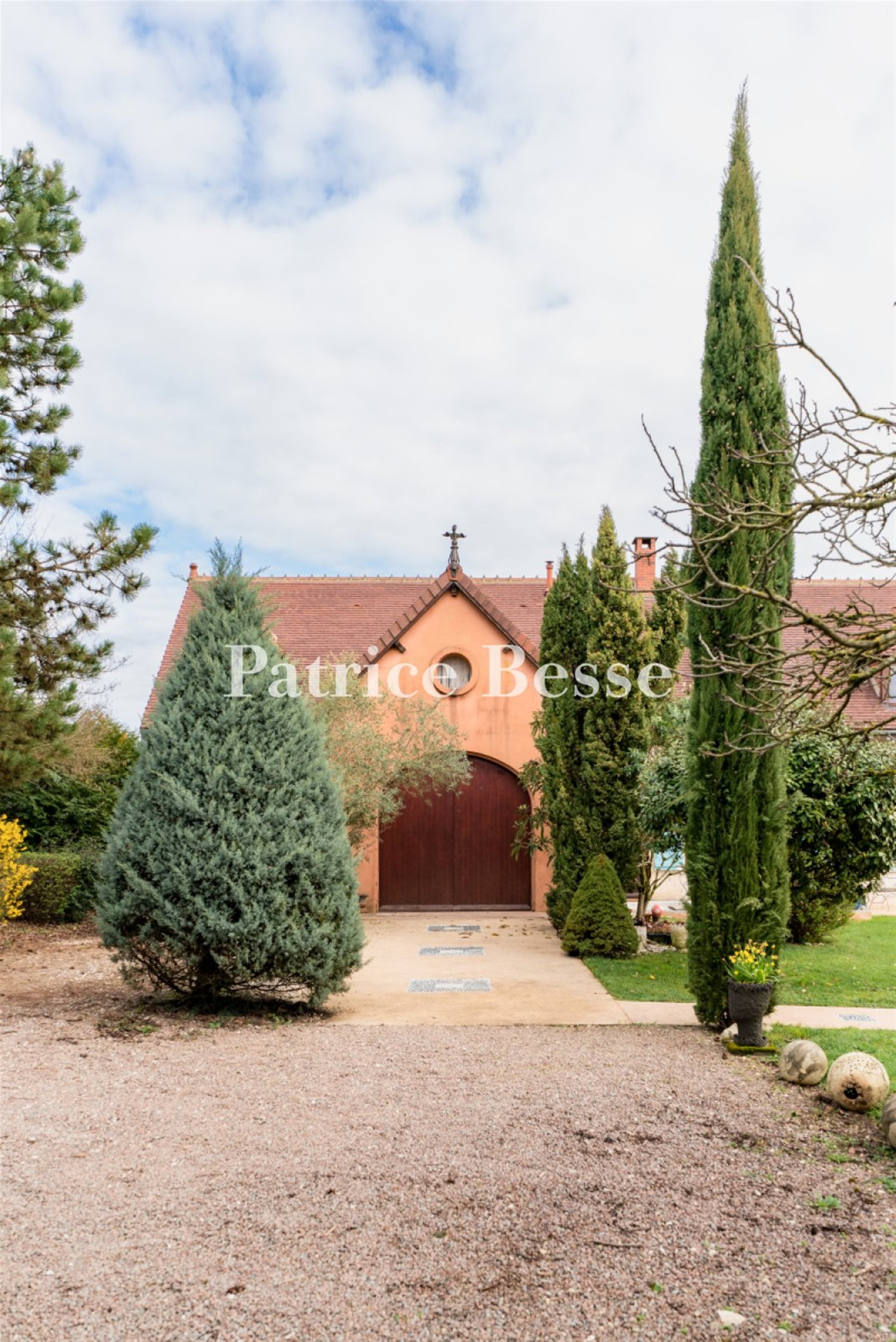 Maison à vendre, 618m², Cosne-Cours-sur-Loire