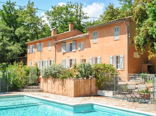 Terrain 1 m² · à Brignoles · 980 000 €