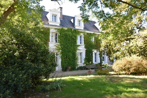 Maison 9 pièces 320 m² · à Amboise · 320 m² · 1 040 000 €