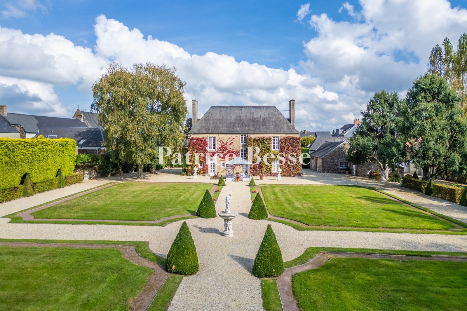 Maison à vendre, 307m², Saint-Clair-sur-l'Elle