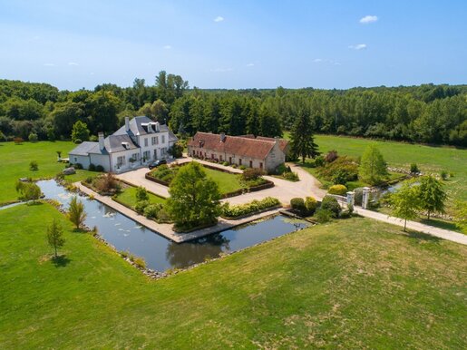 Maison 8 pièces 405 m² · à Romorantin-Lanthenay · 405 m² · 1 460 000 €