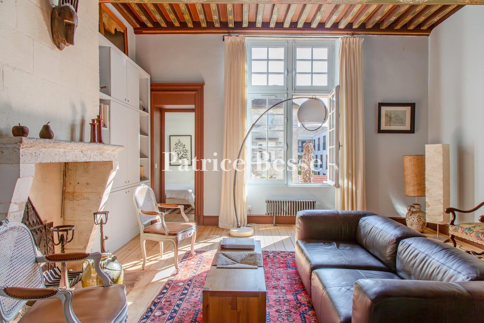 A historical flat, with 75 m² and two bedrooms, in a 17th-century building, not far from... - Ansicht 3