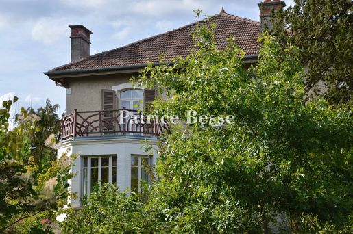 Maison 8 pièces 200 m² · à Liffol-le-Grand · 200 m² · 360 000 €