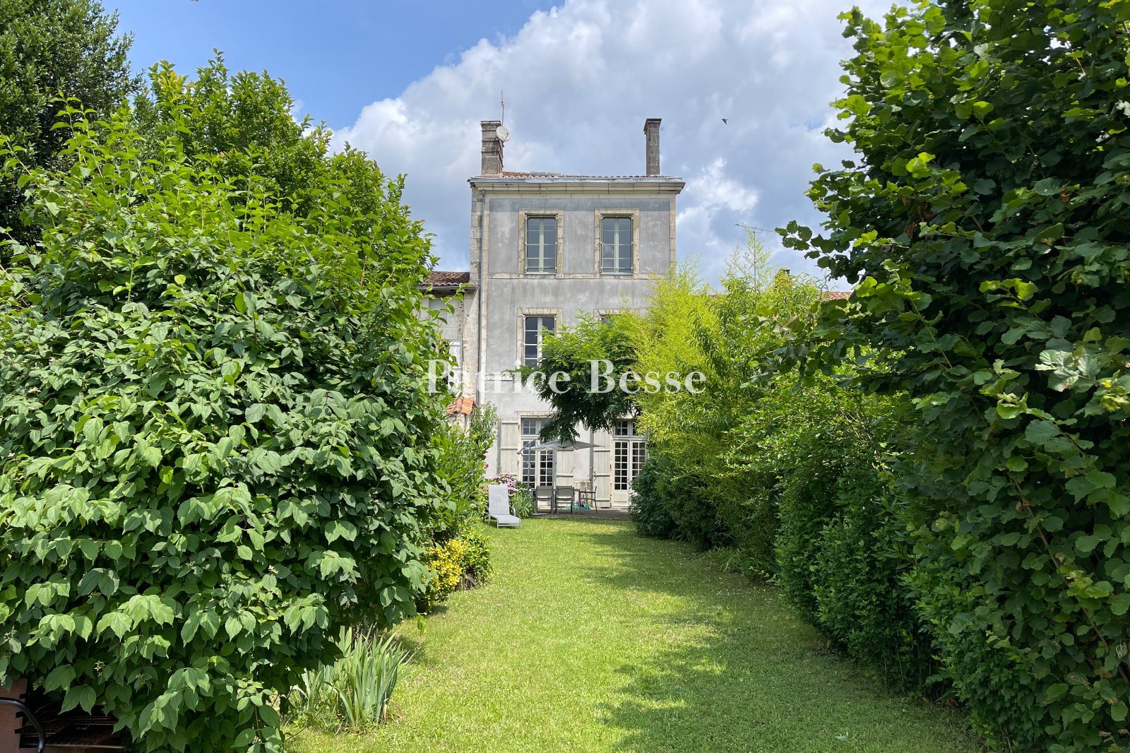 Maison à vendre, 219m², Nontron
