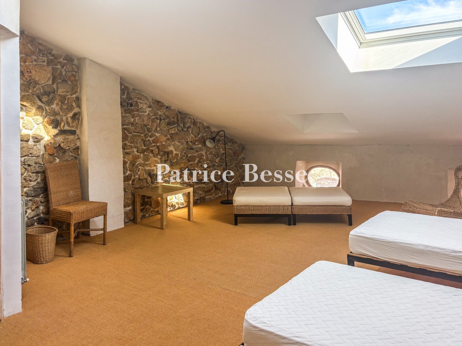 Maison à vendre, 440m², Barjols