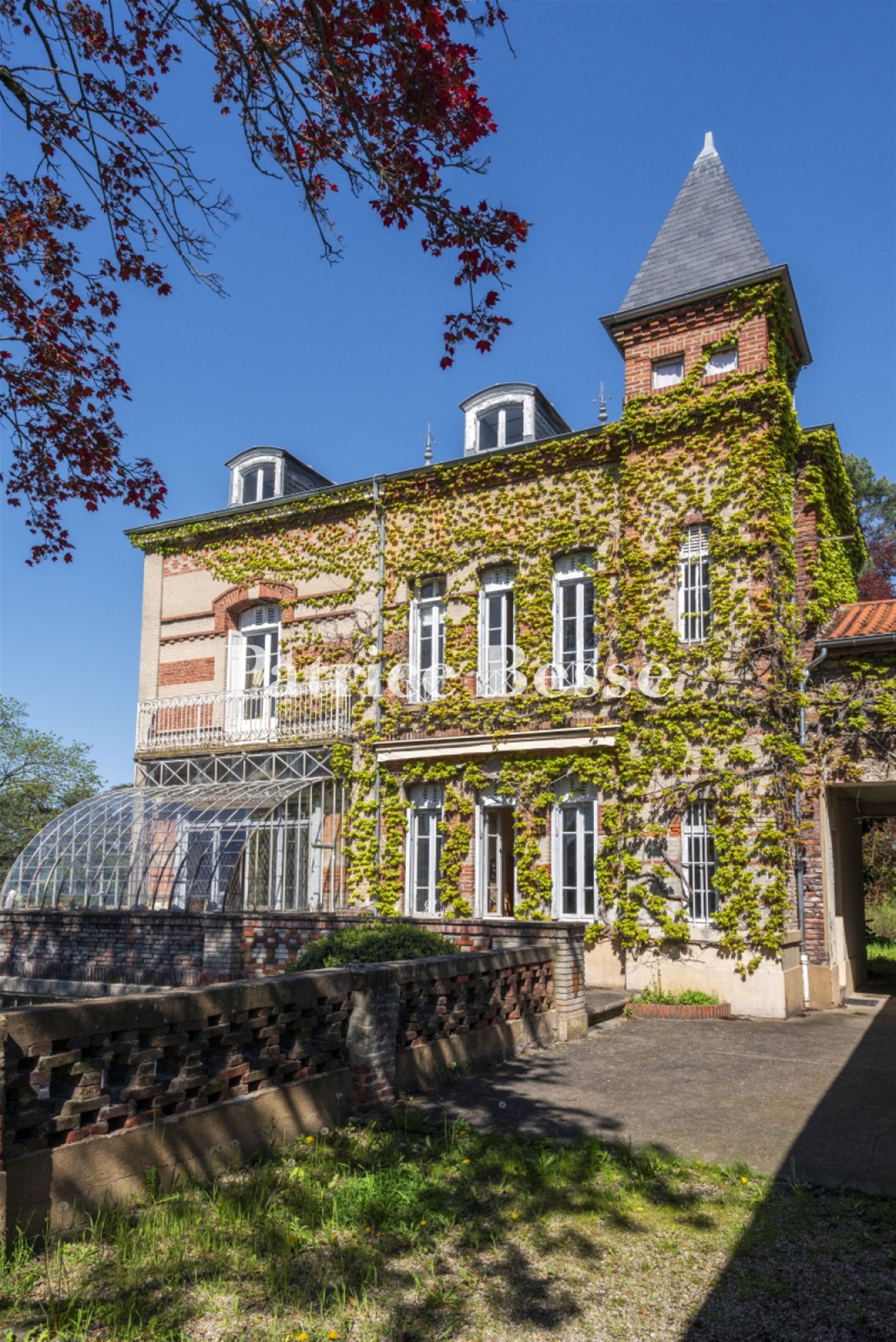 Maison à vendre, 610m², L'Etrat