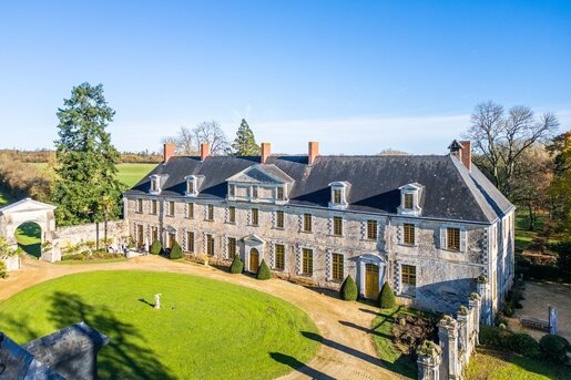 Maison 20 pièces 800 m² · à Sablé-sur-Sarthe · 800 m² · 1 790 000 €