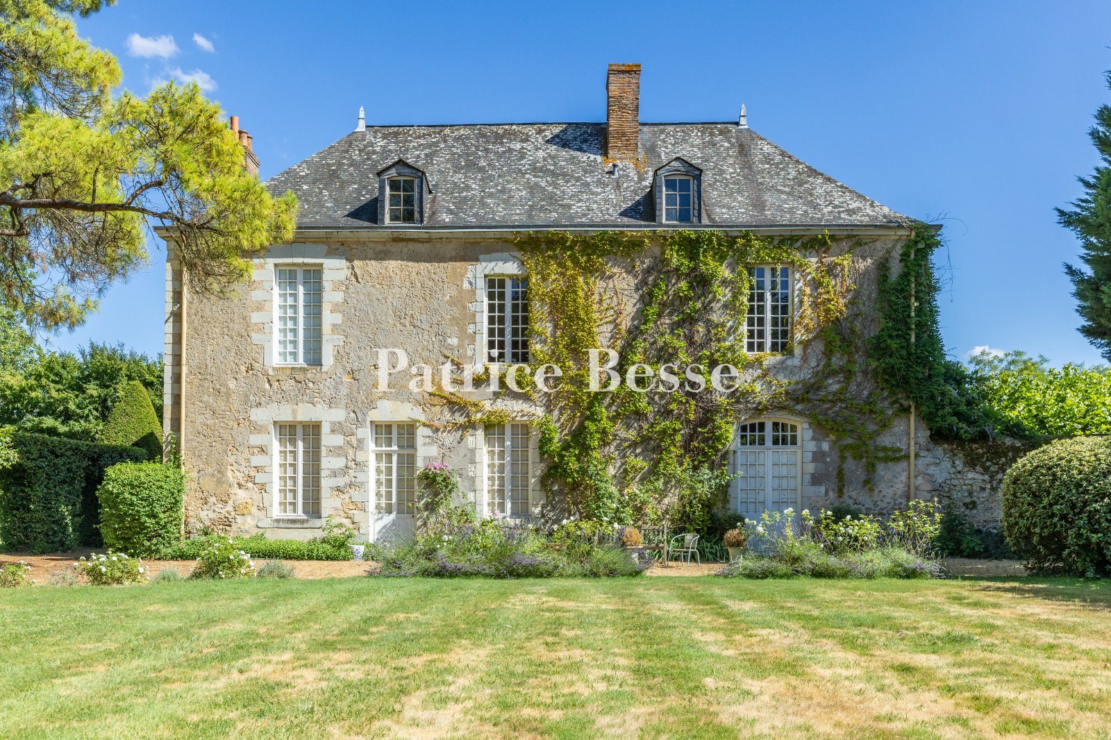 Maison à vendre, 370m², La Flèche