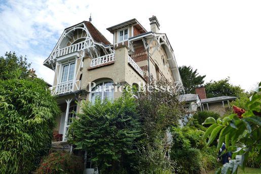 Maison 10 pièces 230 m² · à Sainte-Adresse · 230 m² · 1 150 000 €