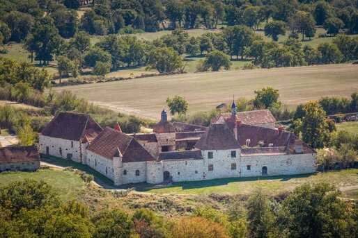 Maison 5 pièces 330 m² · à Montluçon · 330 m² · 1 382 979 €