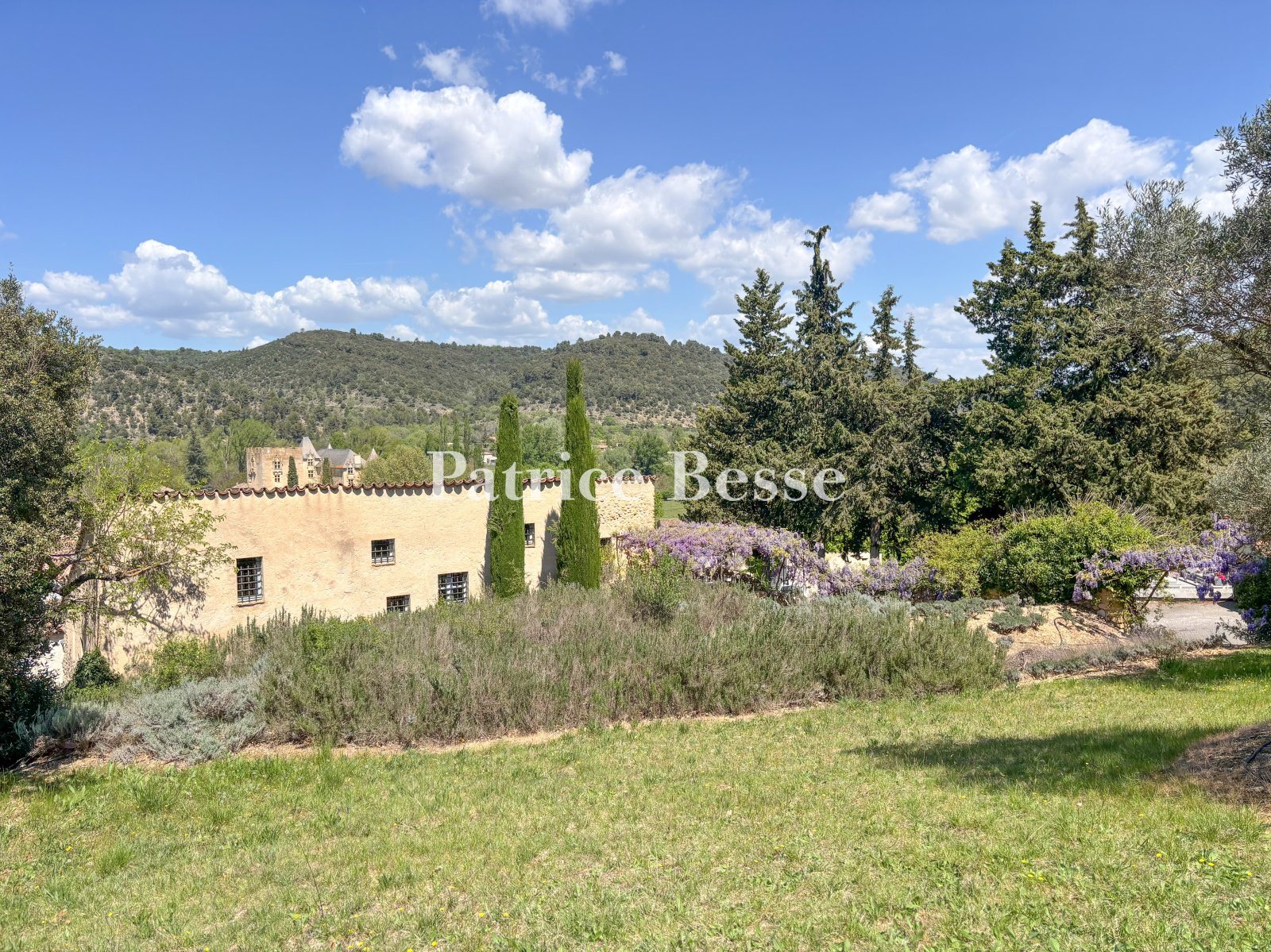 Maison à vendre, 227m², Gréoux-les-Bains