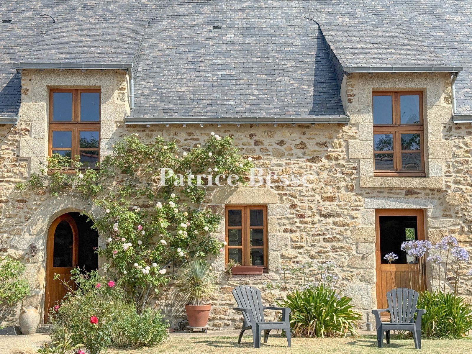 Maison à vendre, 418m², Ambon