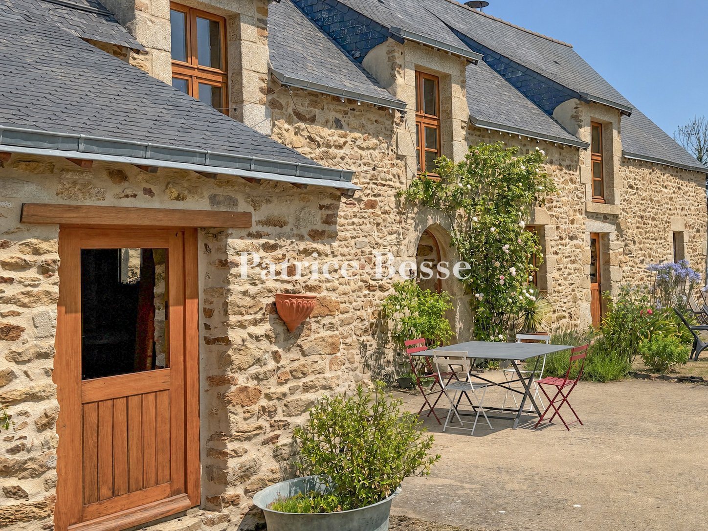 Maison à vendre, 418m², Ambon