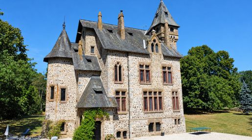 Maison 16 pièces 480 m² · à Mayenne · 480 m² · 749 000 €