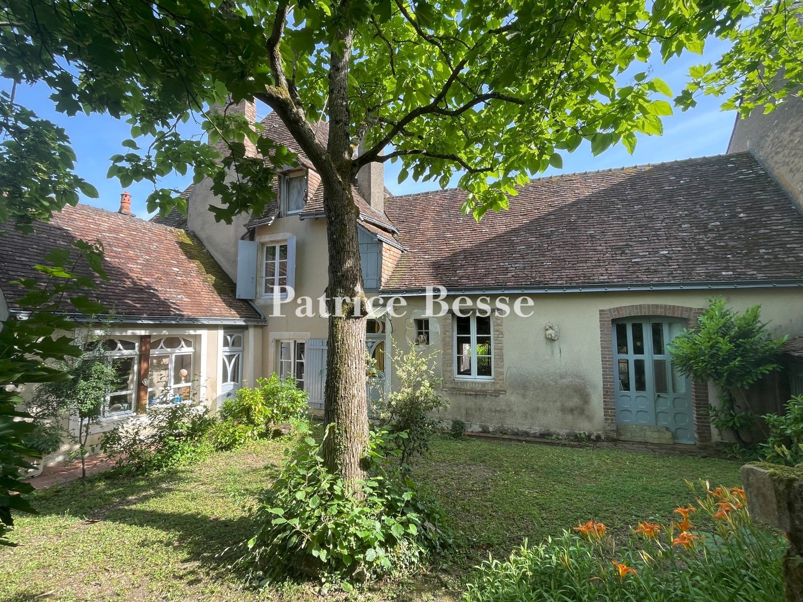 Maison à vendre, 281m², La Suze-sur-Sarthe